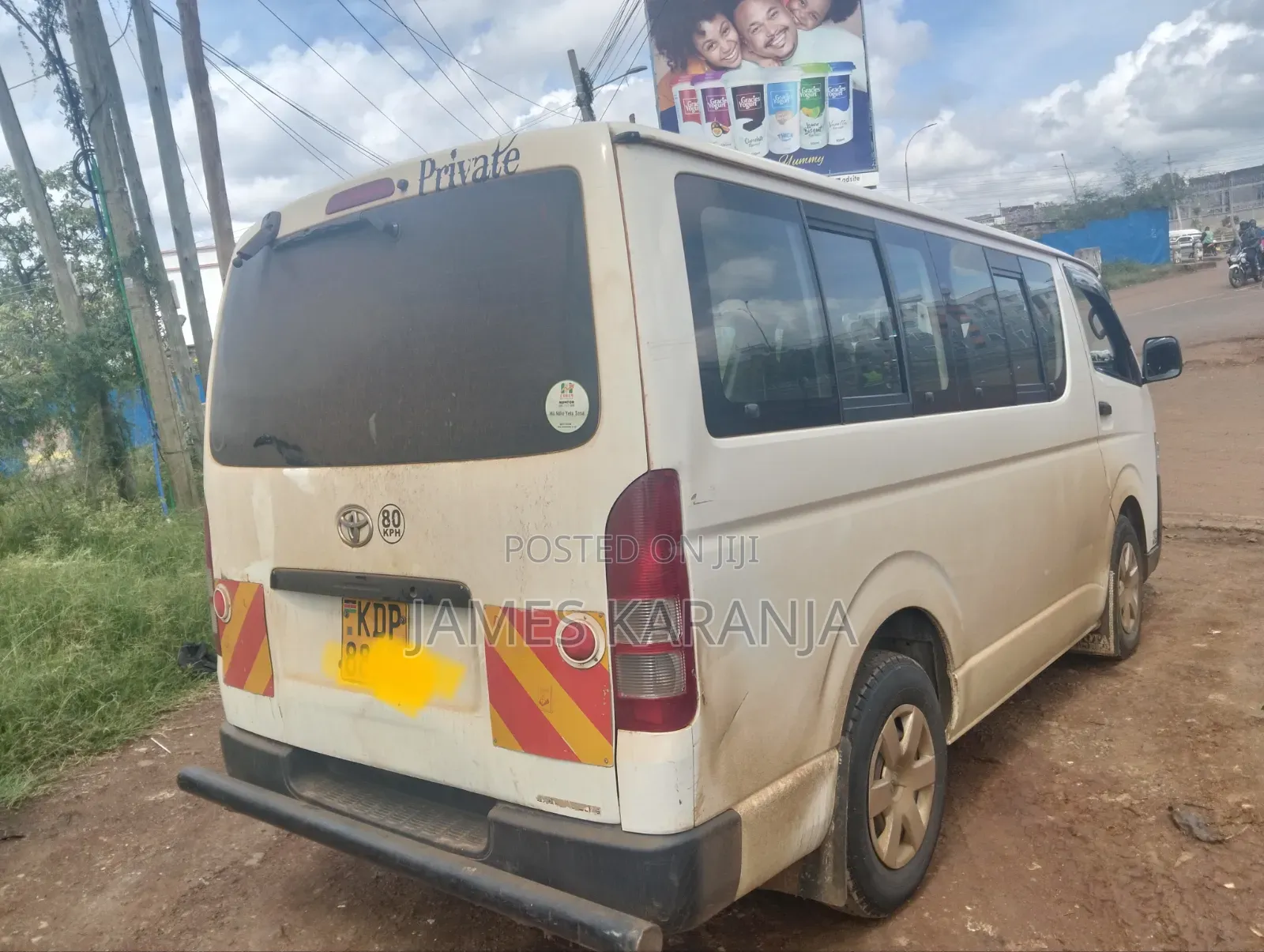 Toyota HiAce 2017 White