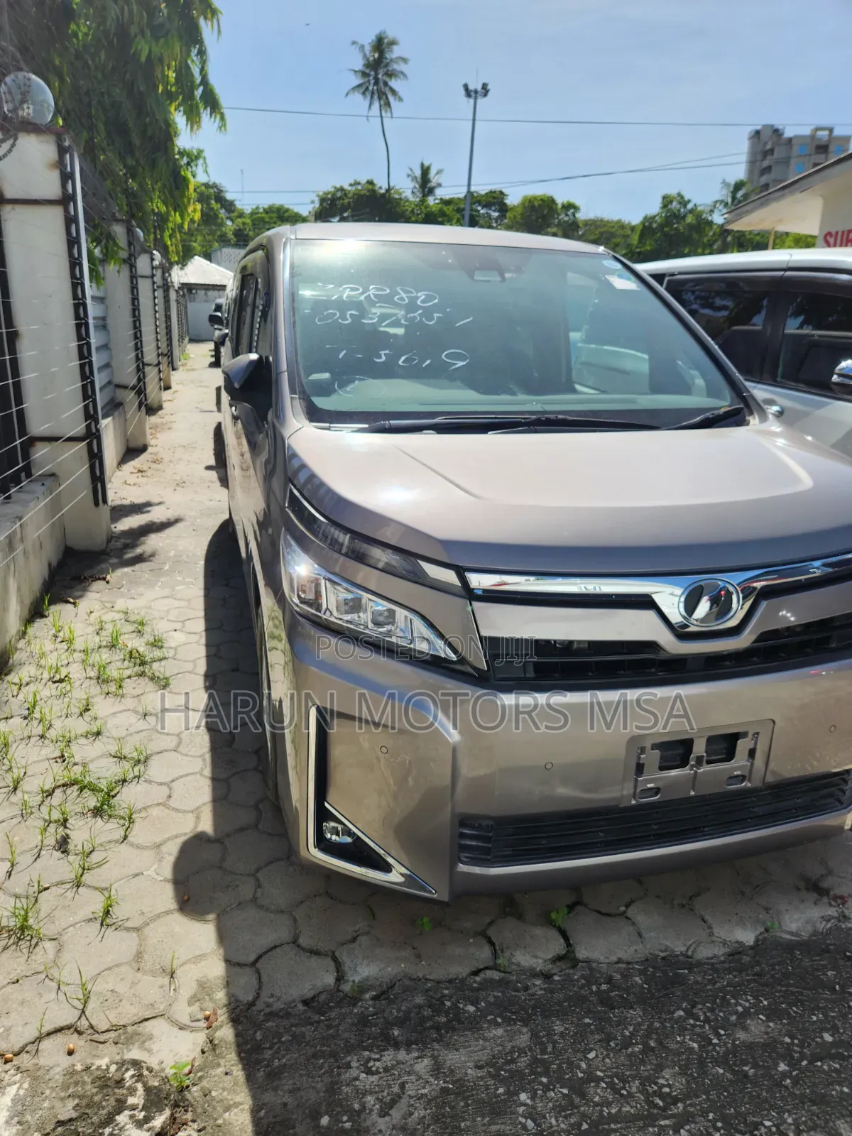 Toyota Voxy 2019 Gold