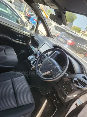 Toyota Voxy 2019 Gold
