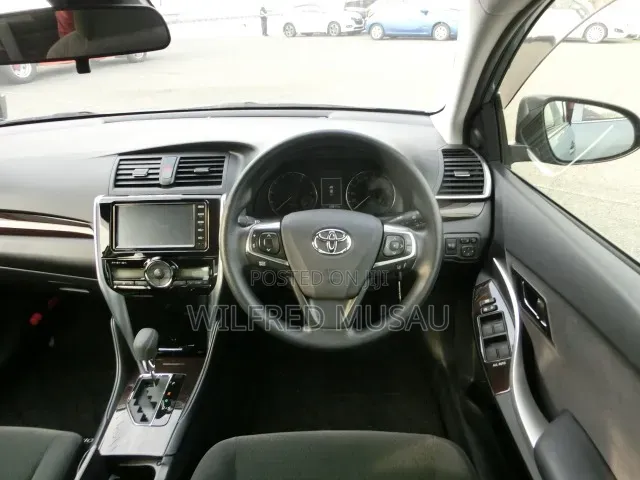 Toyota Premio 1.8 FWD 2019 Blue