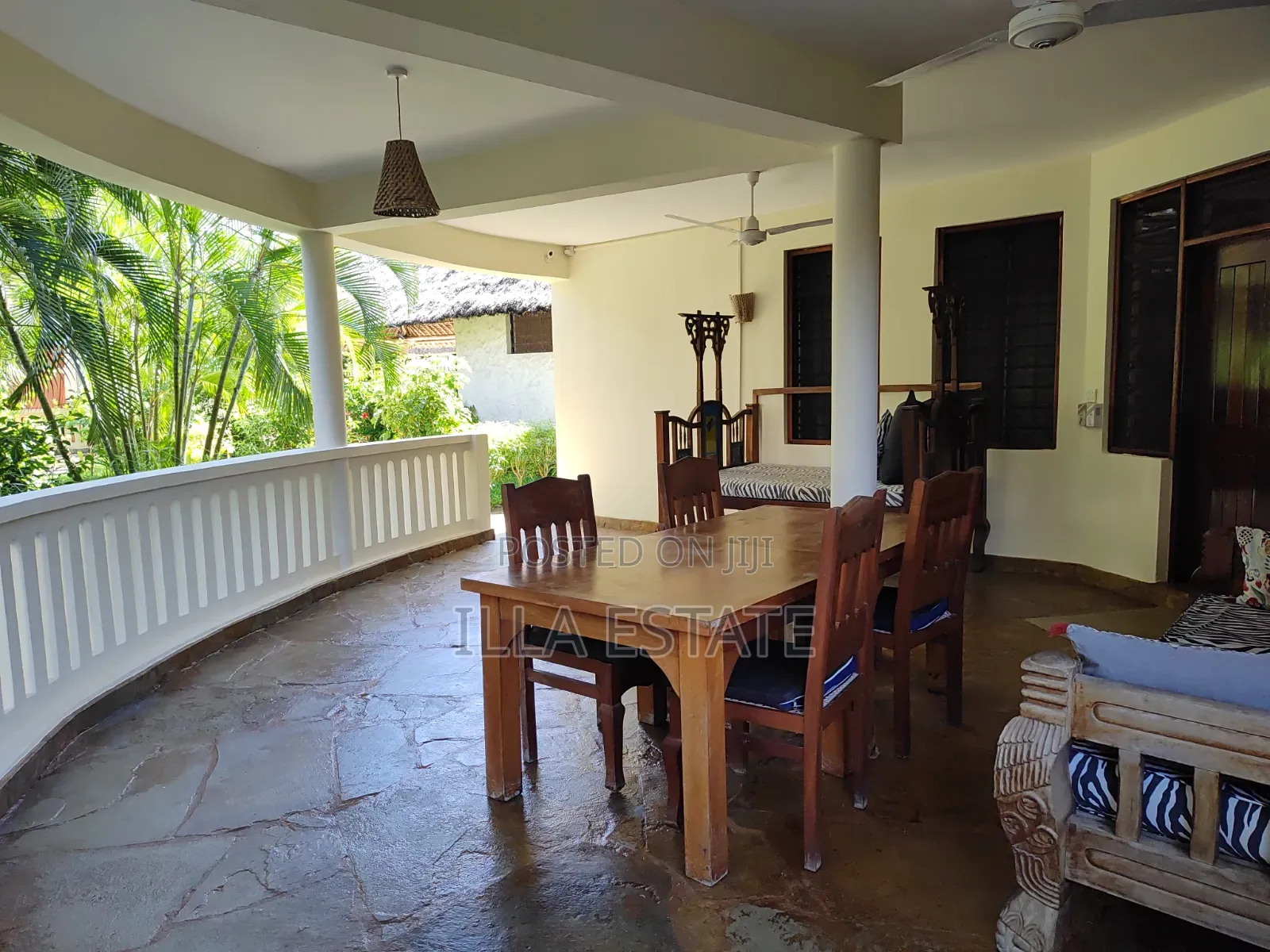 Furnished 2bdrm Apartment in Diani for sale