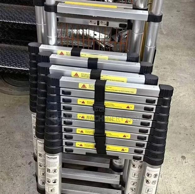 Strong 3.2. Telescopic Ladder - main view