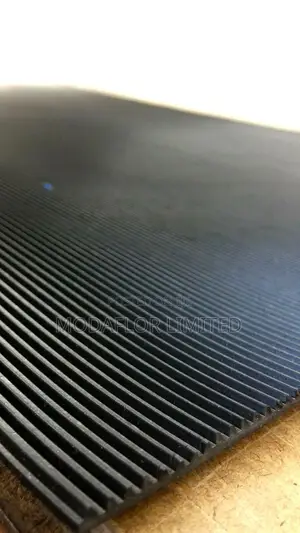 Ribbed Rubber Mat for Anti Slip Entrance and Floor Protection Use