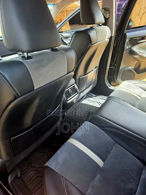 Toyota Crown 2017 Black