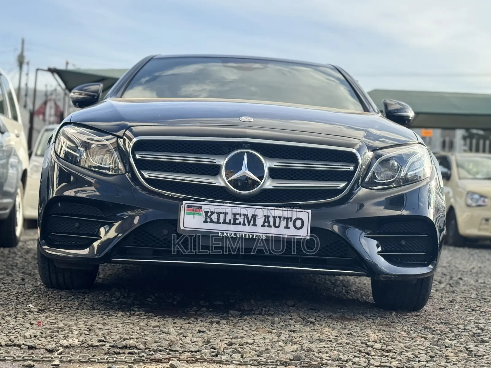 Mercedes-Benz E200 2017 Black