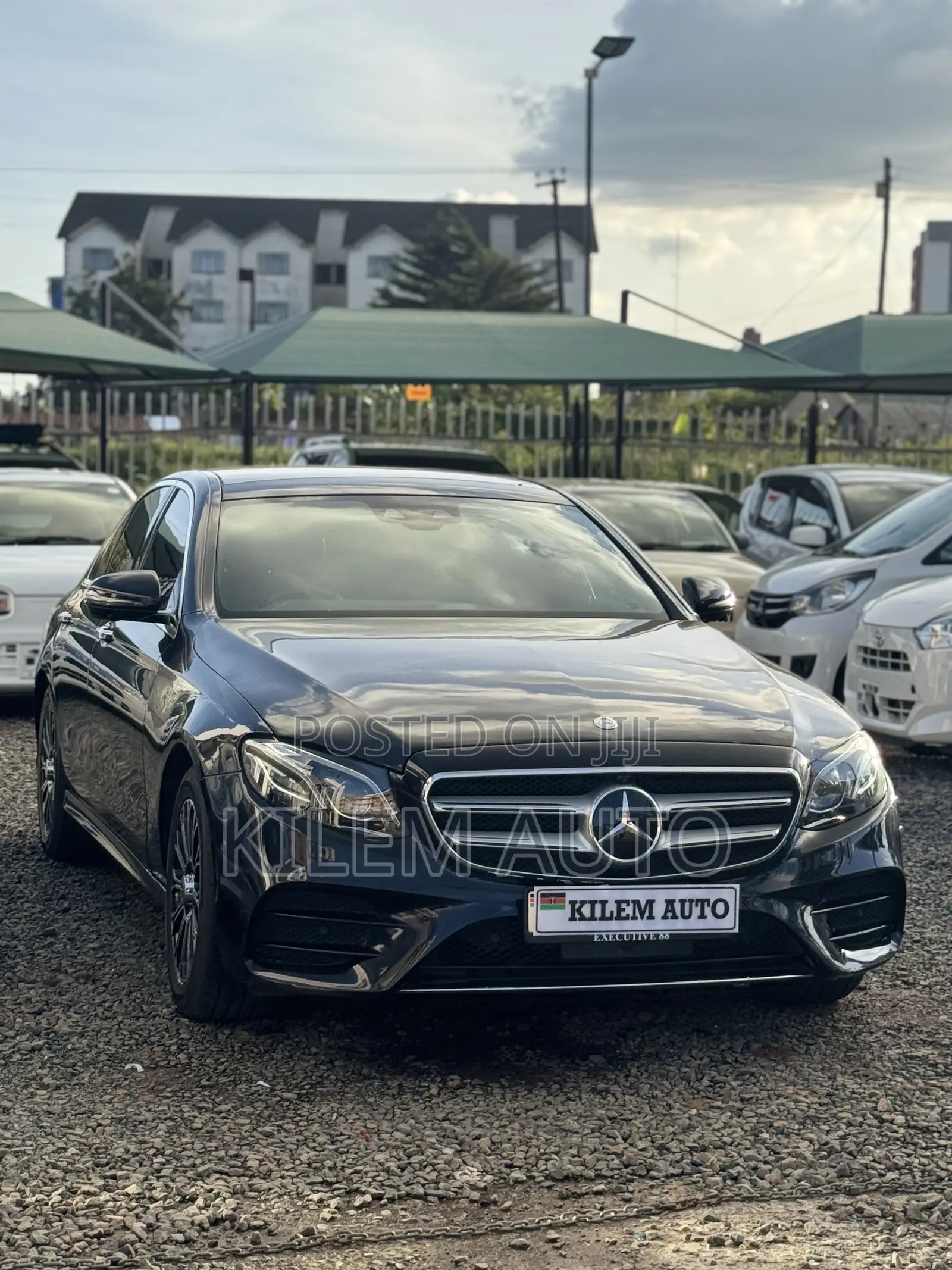 Mercedes-Benz E200 2017 Black
