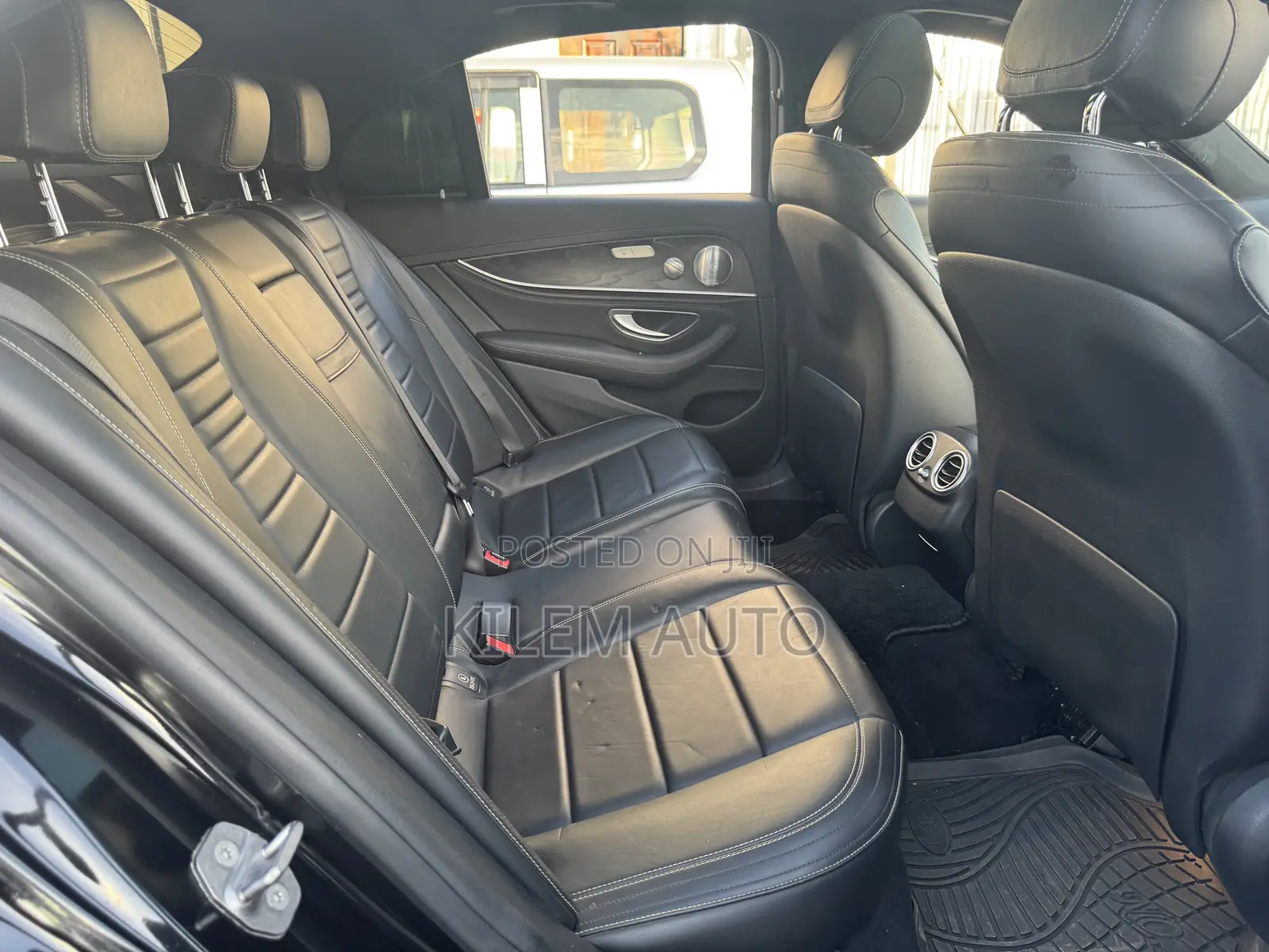 Mercedes-Benz E200 2017 Black
