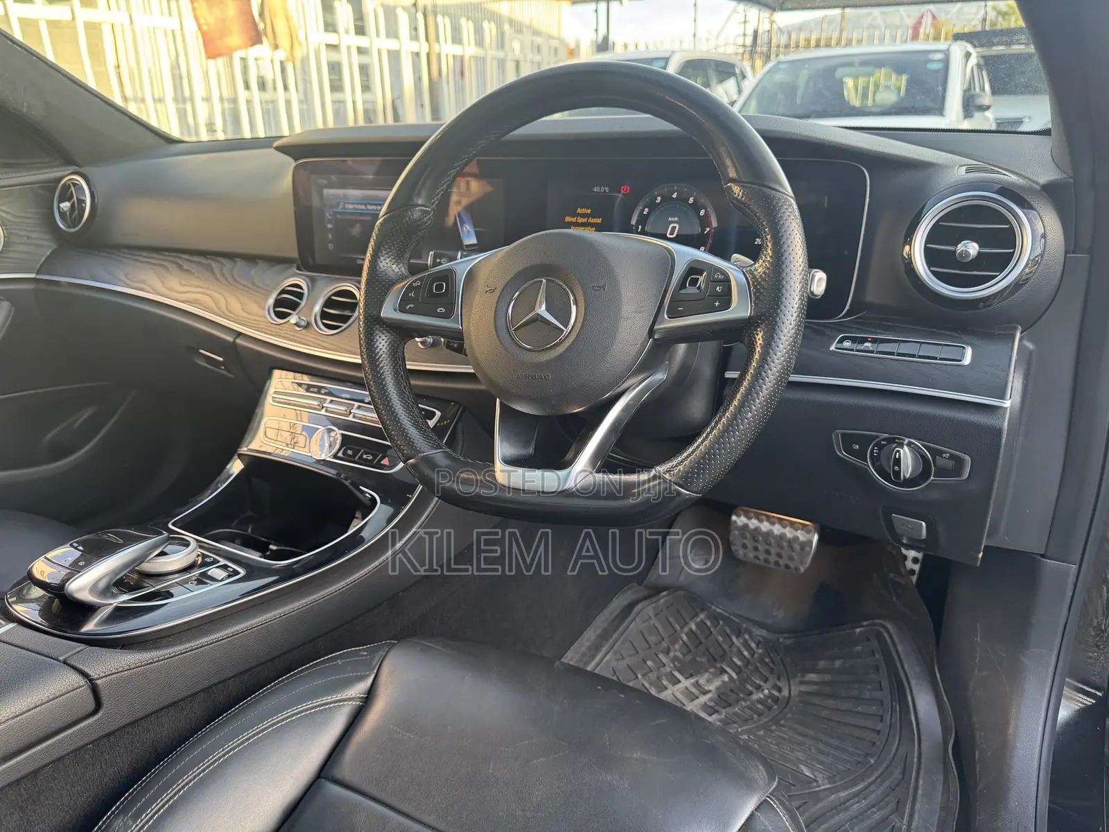 Mercedes-Benz E200 2017 Black
