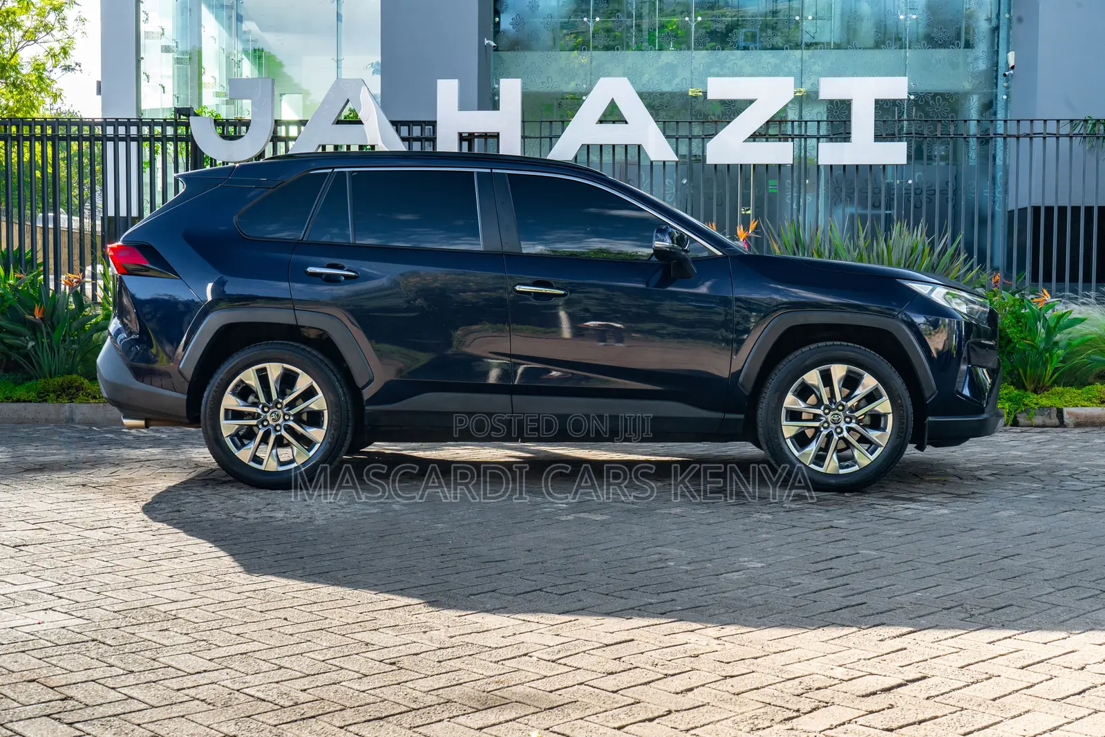 Toyota RAV4 2019 Blue