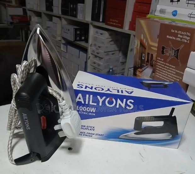 Ailyons Dry Iron Box 1000w/Iron Box