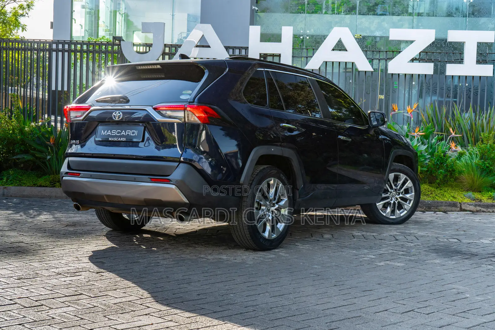 Toyota RAV4 2019 Blue
