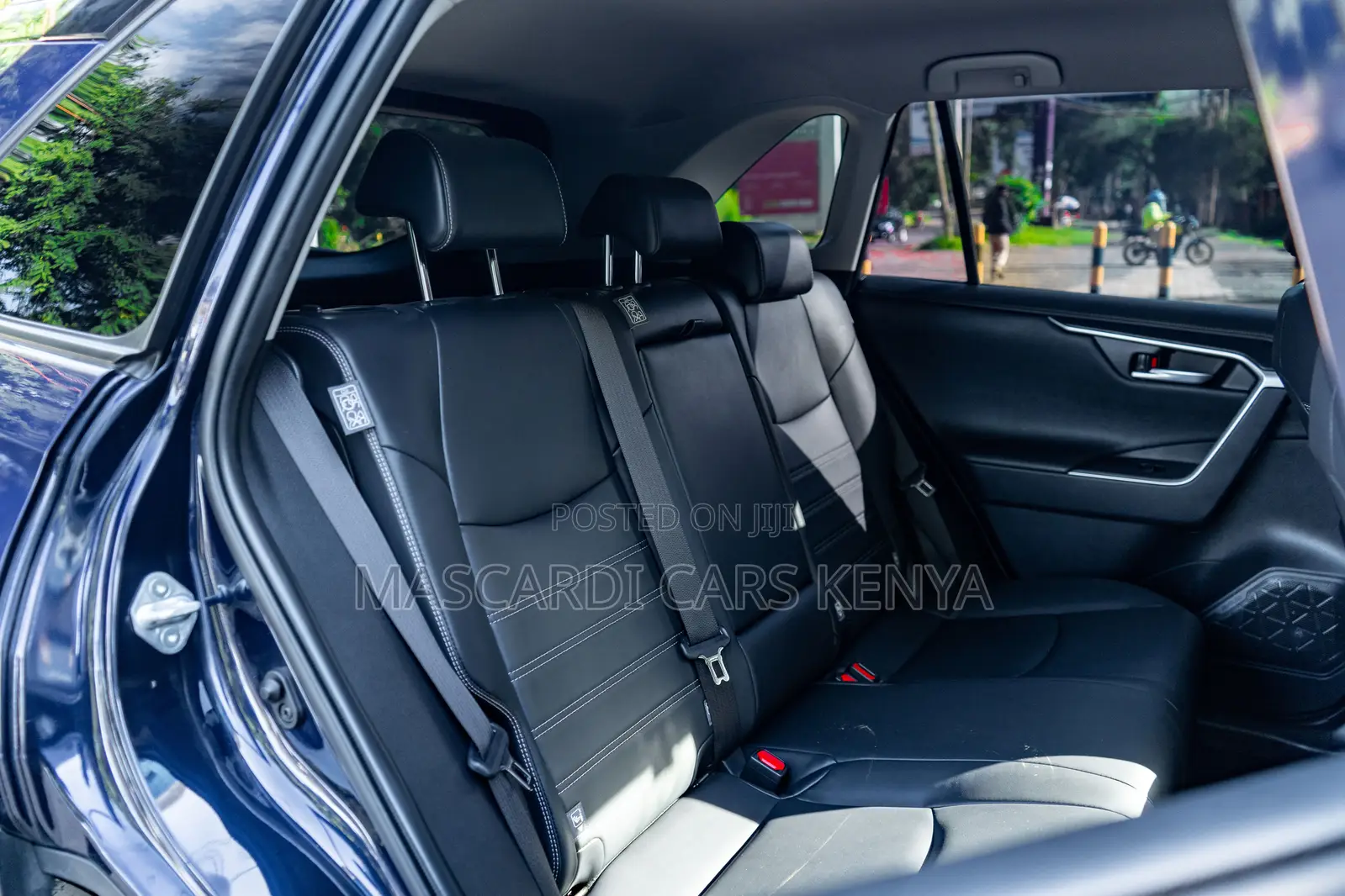 Toyota RAV4 2019 Blue