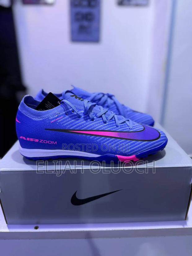 Nike Mercurial Vapor Turf Soccer/Trainer Boots in Blue and Pink