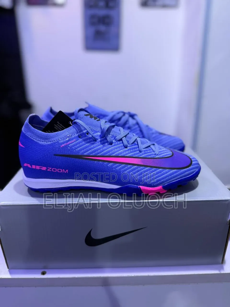 Nike Mercurial Vapor Turf Soccer/Trainer Boots in Blue and Pink