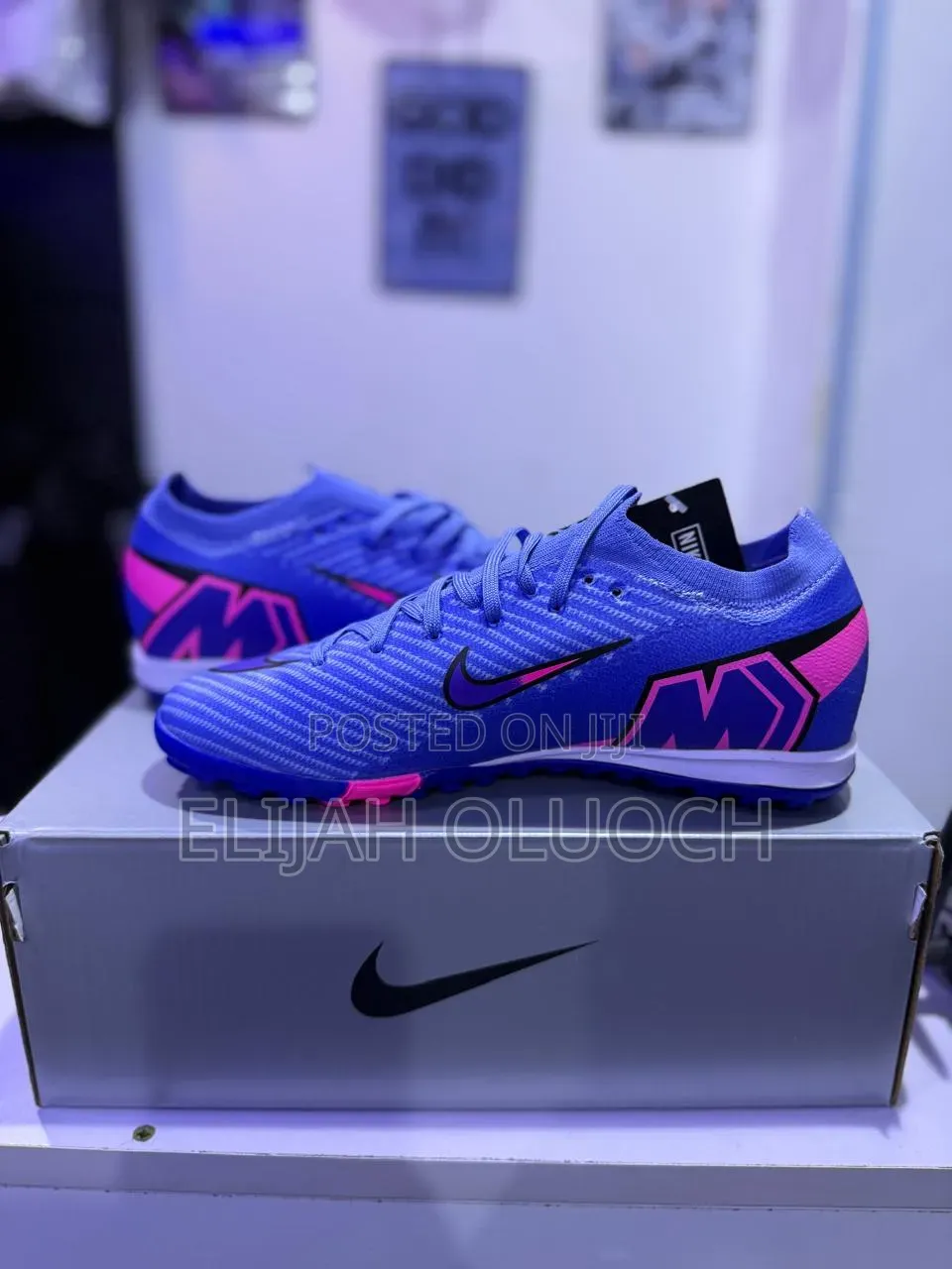 Nike Mercurial Vapor Turf Soccer/Trainer Boots in Blue and Pink