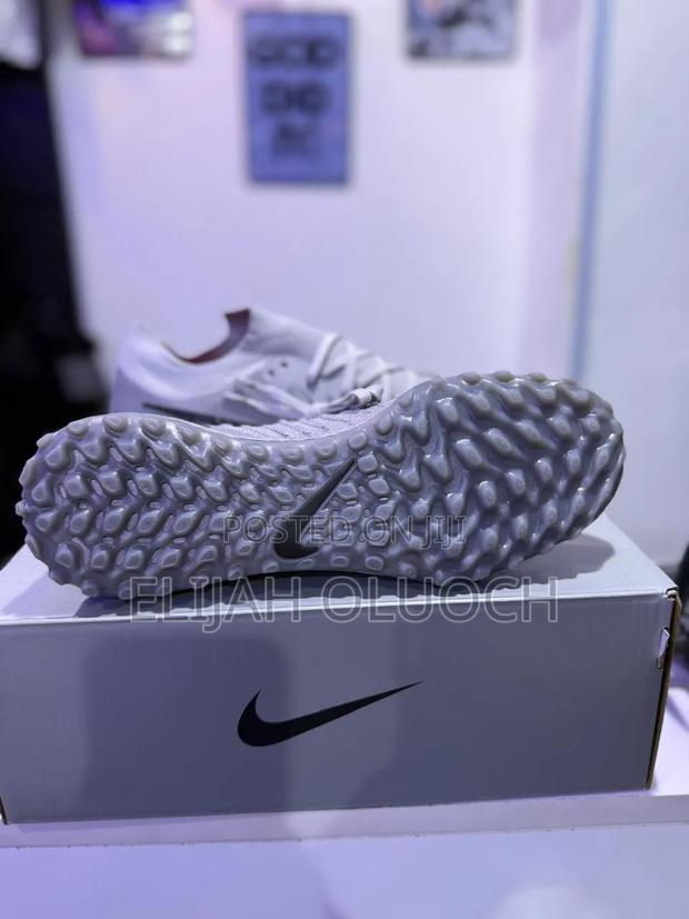 Nike Phantom Gx2 Elite Football Boots, Turf Trainers - thumbnail 2