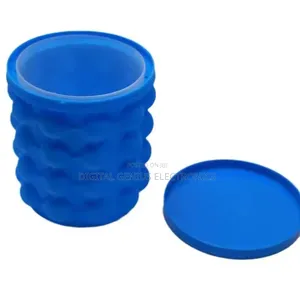 *Portable Non Leakable Ice Cube Mol