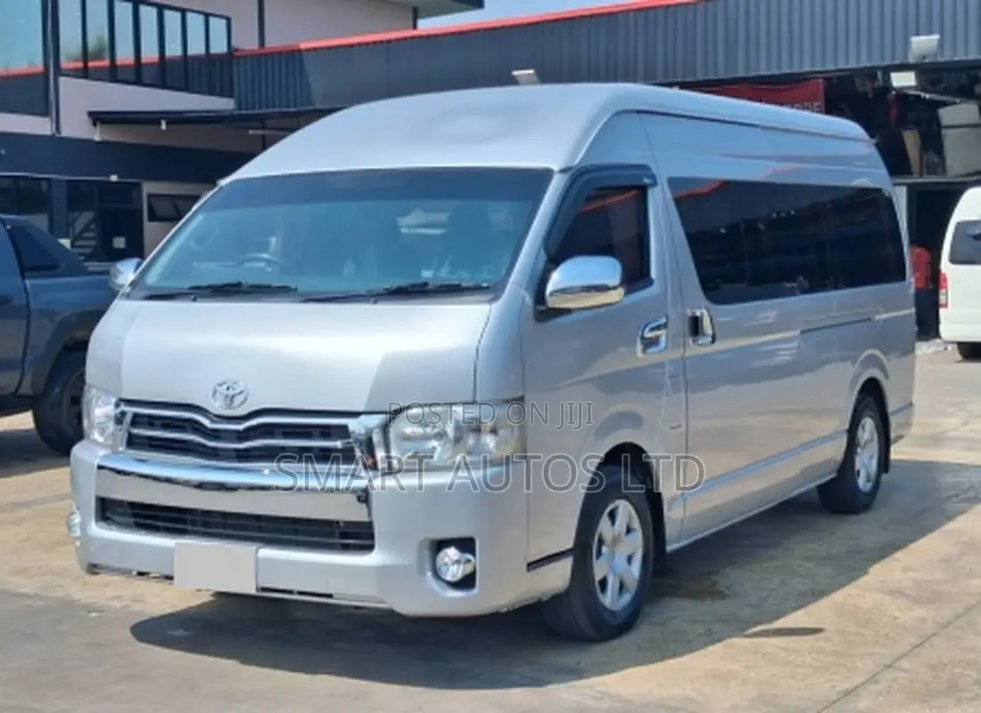 Toyota HiAce 2019 Silver