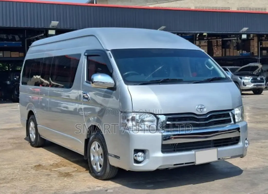 Toyota HiAce 2019 Silver