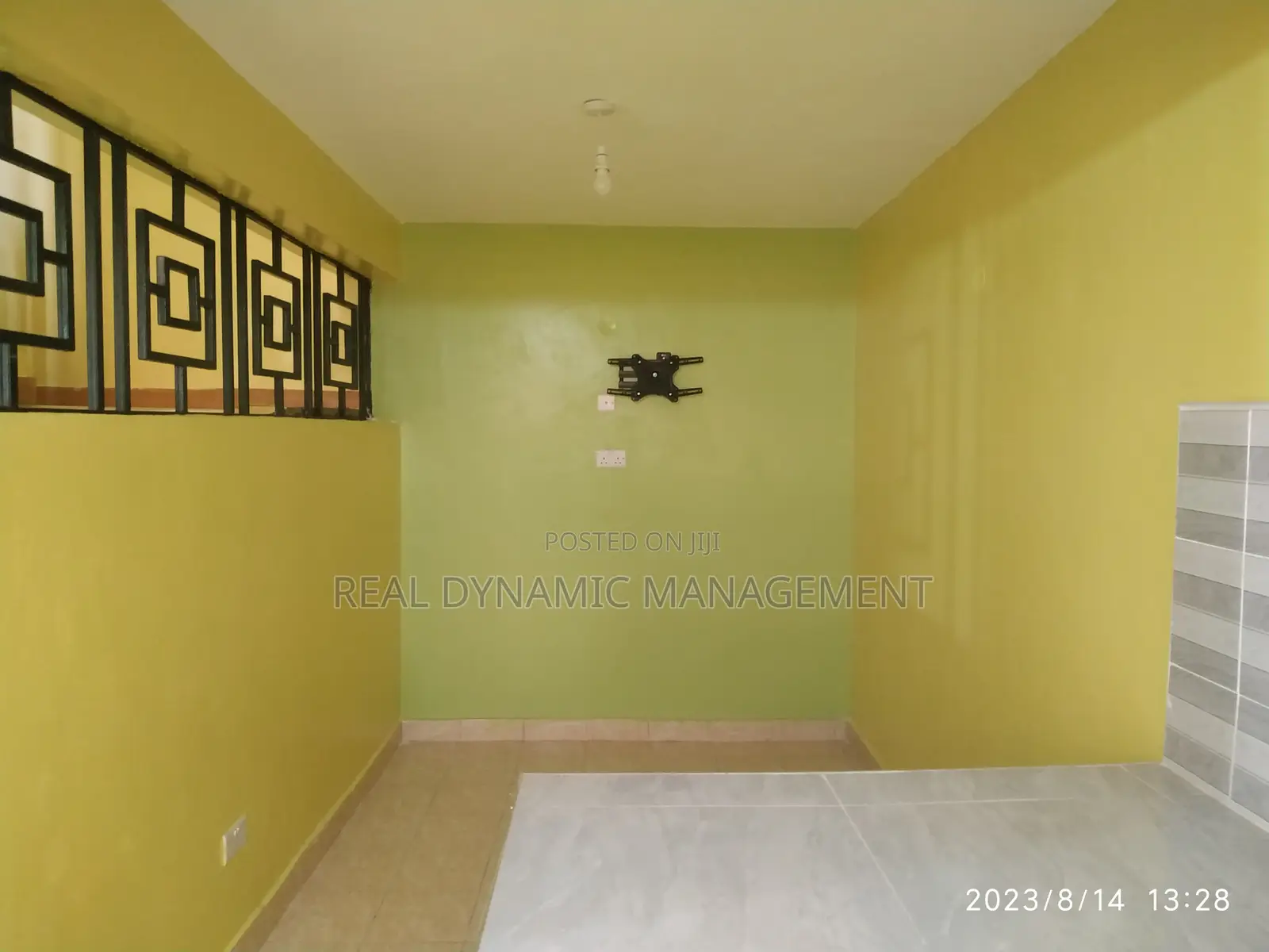 3bdrm Maisonette in Plainsville, Gate B for rent