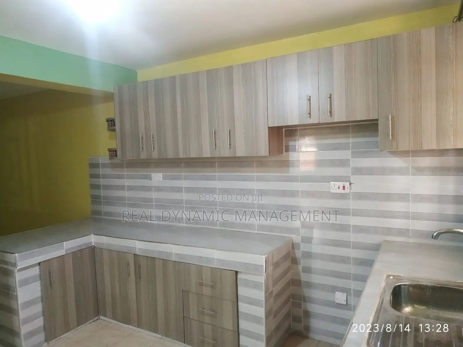 3bdrm Maisonette in Plainsville, Gate B for rent