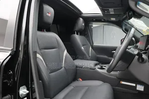 Toyota Land Cruiser LC300 2022 Black