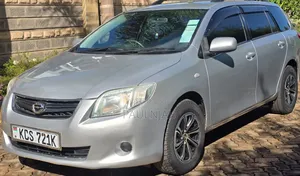 Toyota Corolla Fielder 2012