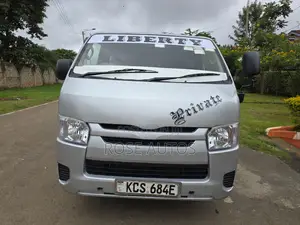 Toyota HiAce 2012 Silver