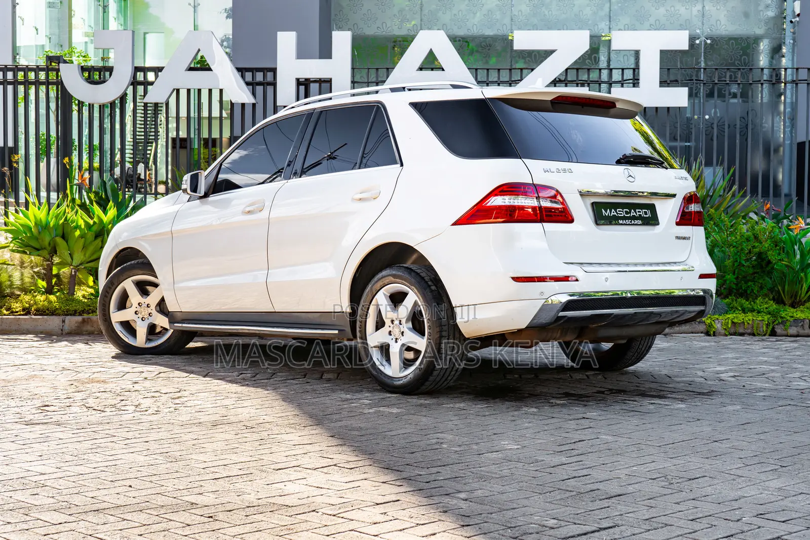 Mercedes-Benz M Class 2013 White