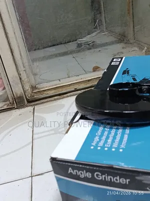 9 Inch Makita Grinder