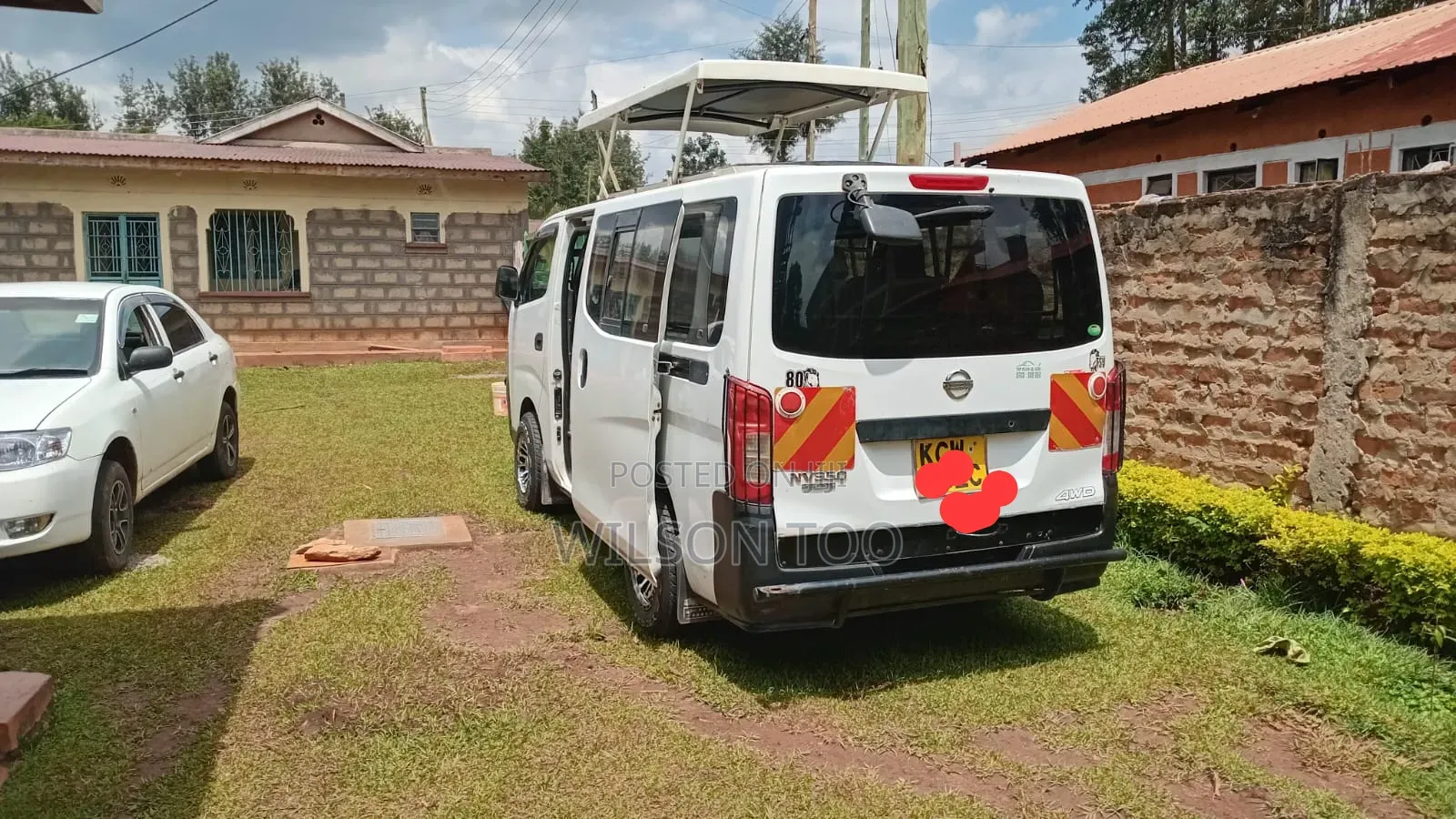 Nissan Caravan 2013 White