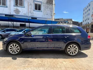 Volkswagen Golf 2019 Blue