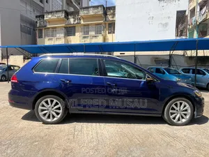 Volkswagen Golf 2019 Blue
