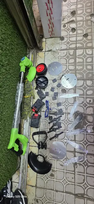 Cordless Brush Cutter Machine/ Rechargeable Grass Cutter Machine