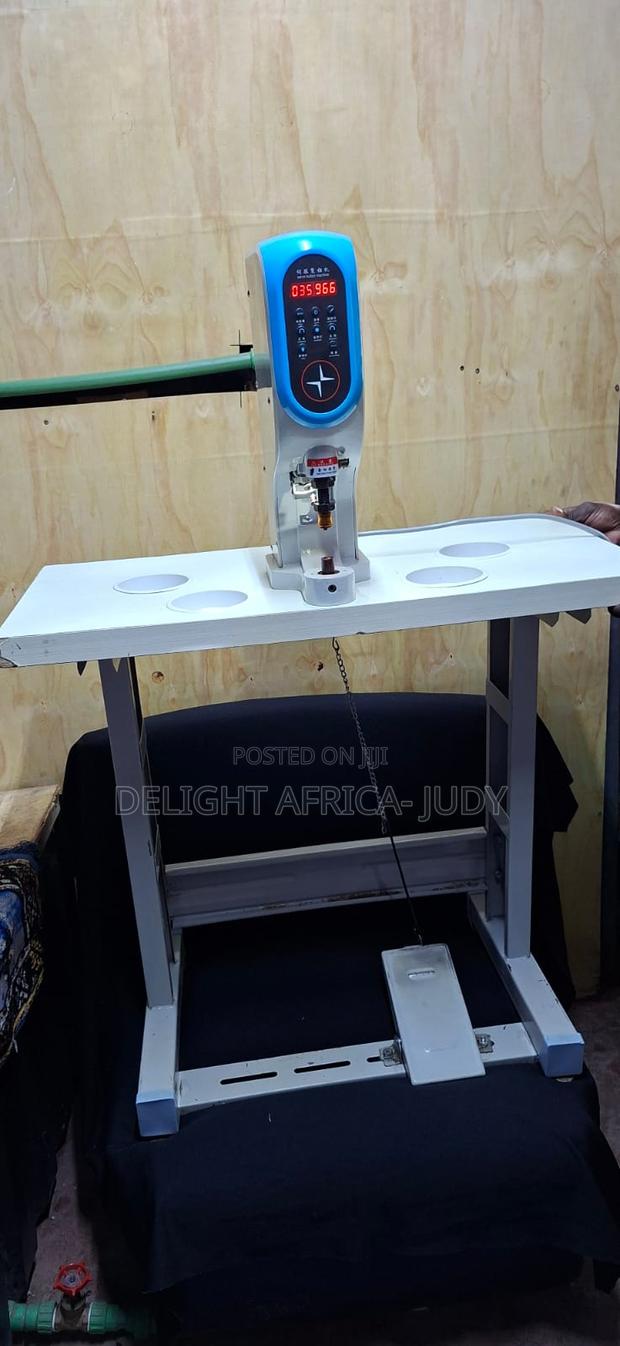 Servo Electric Snap Button Machine