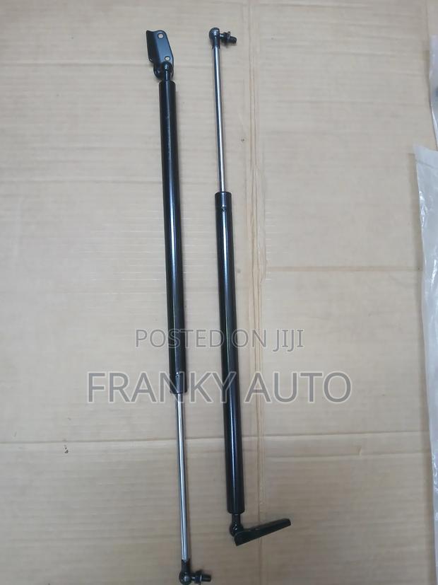Boot Shock Nissan Wingroad Y12