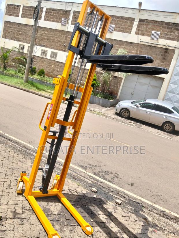 Premium Quality Aico Japan Pallet Stucker (Hydraulic) 3m High 1.5t - main view