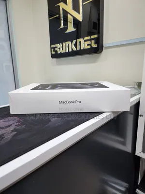 New Laptop Apple MacBook Pro 2025 M5 14-inch 24GB Apple M5 SSD 1T