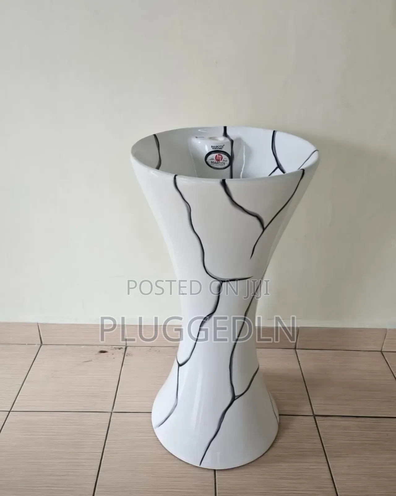 Pedestal Wash Basin