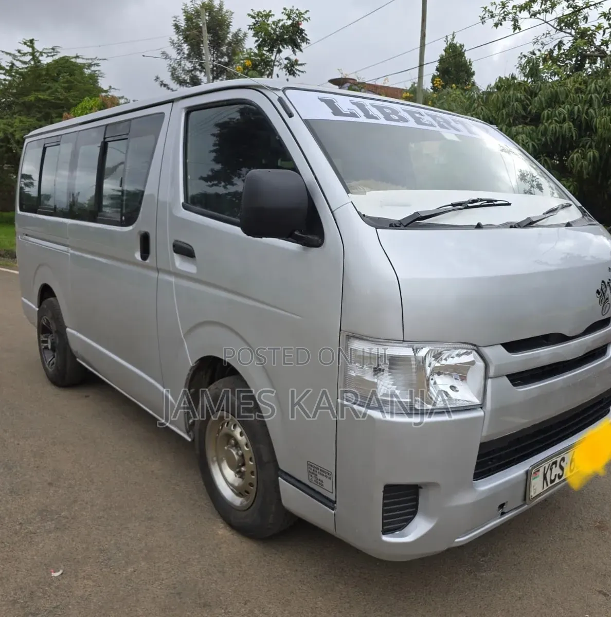 Toyota HiAce 2012 Silver