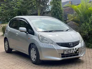 Honda Fit 2011 Silver