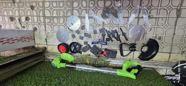 Makita Cordless Brushcutter - main view