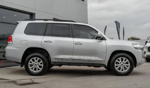 Toyota Land Cruiser 4.5 V8 TD 2019 Silver
