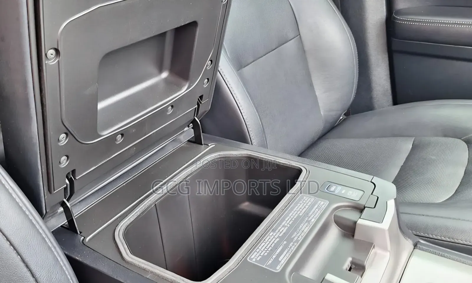 Toyota Land Cruiser 4.5 V8 TD 2019 Silver