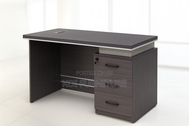 Office Desk : Modern 1.2-Meter Executive Office Desk