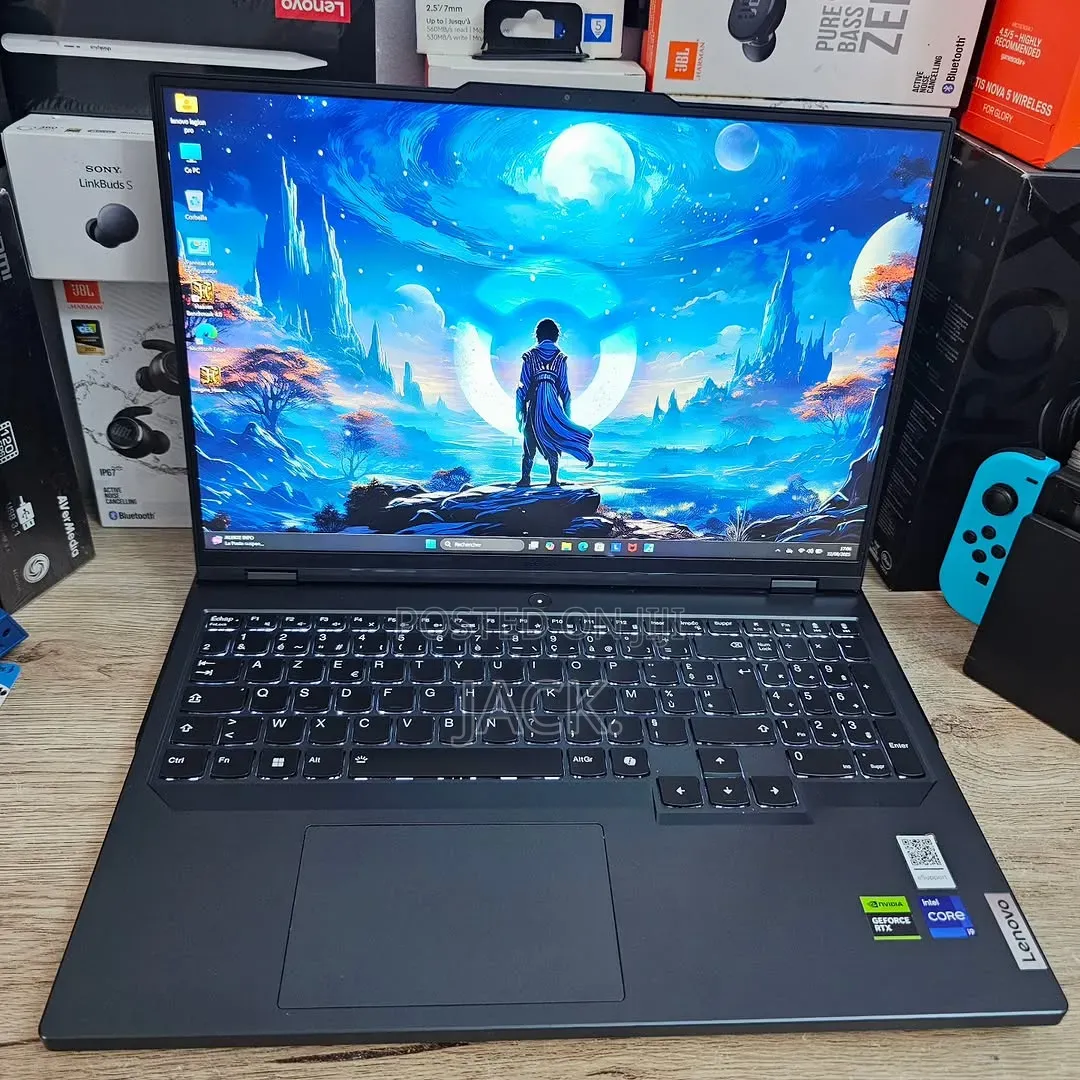 Laptop Lenovo Legion Pro 7 32GB Intel Core i9 SSD 2T
