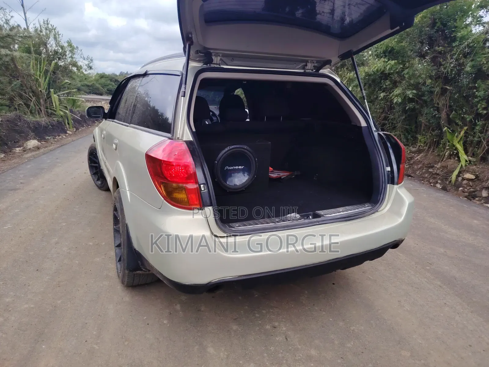 Subaru Outback 2.5 XT Wagon 2006 Gold