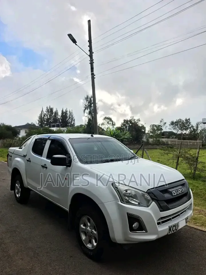 Isuzu D-MAX 2019 White