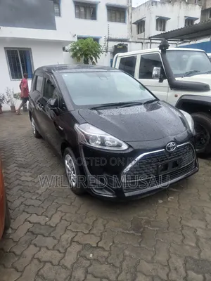 Toyota Sienta 2019 Black