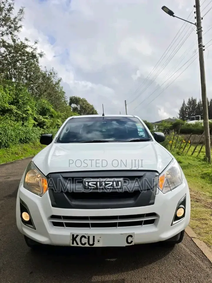 Isuzu D-MAX 2019 White